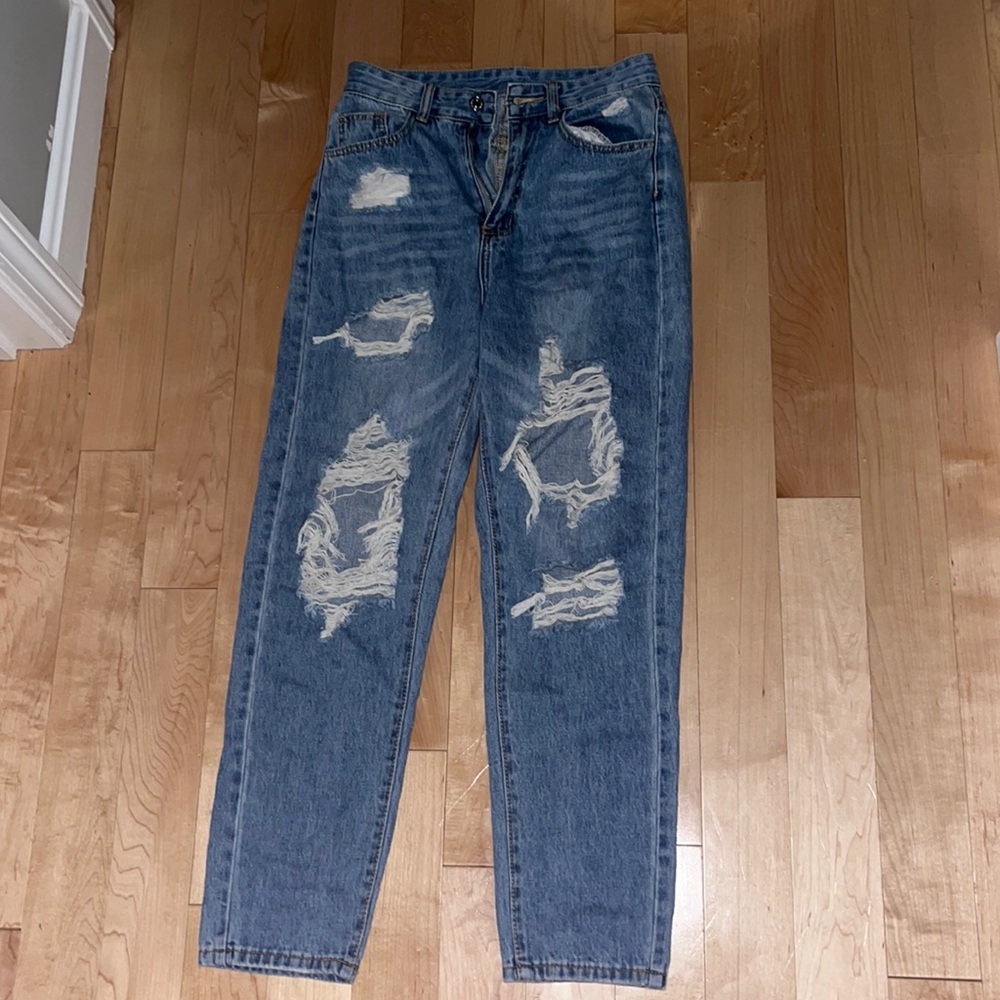 women’s XS, very comfortable, super easy to put on, very stylish